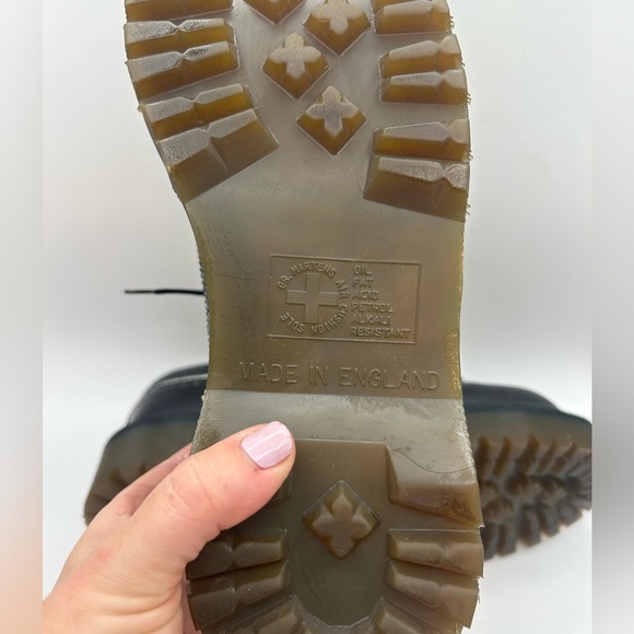 Dr. Martens Made in England Rare VTG Black White Brogue Oxford Wingtip 8 Chunky - Picture 3 of 16